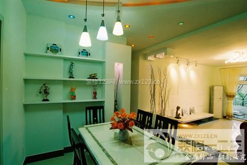 现代风格 家用餐桌 