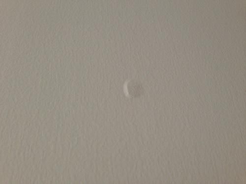 墙面起鼓怎么办