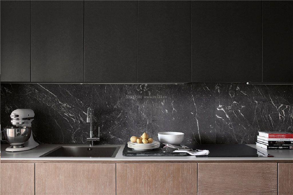 后现代厨房风格 厨房墙面瓷砖