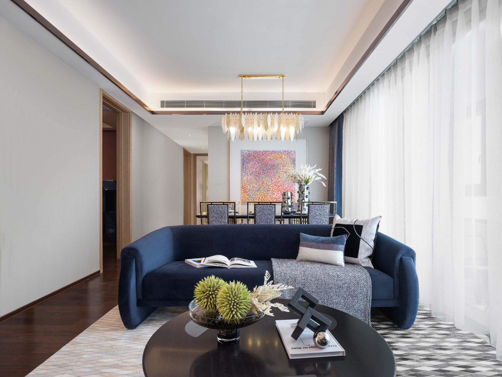 重庆春满人间装饰