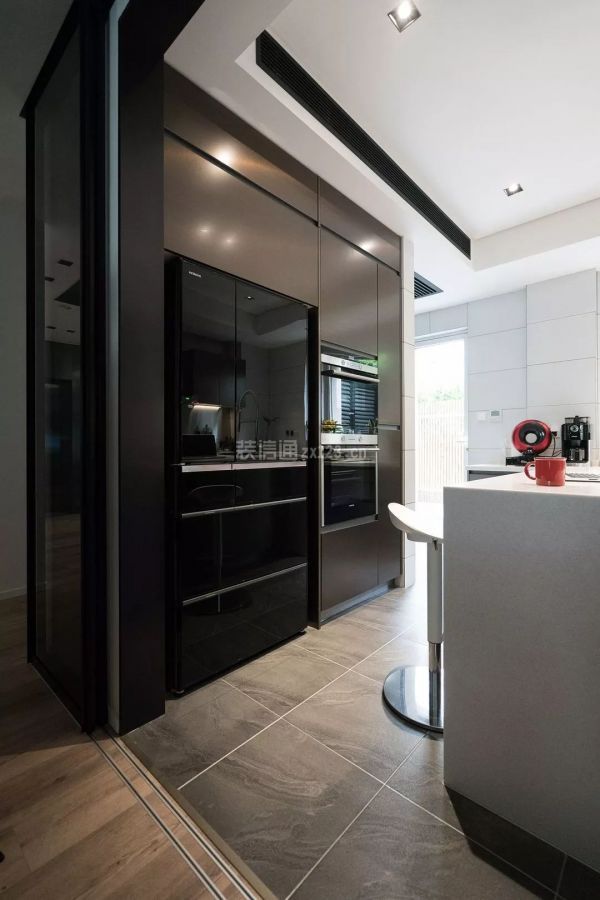 联排别墅厨房设计效果图